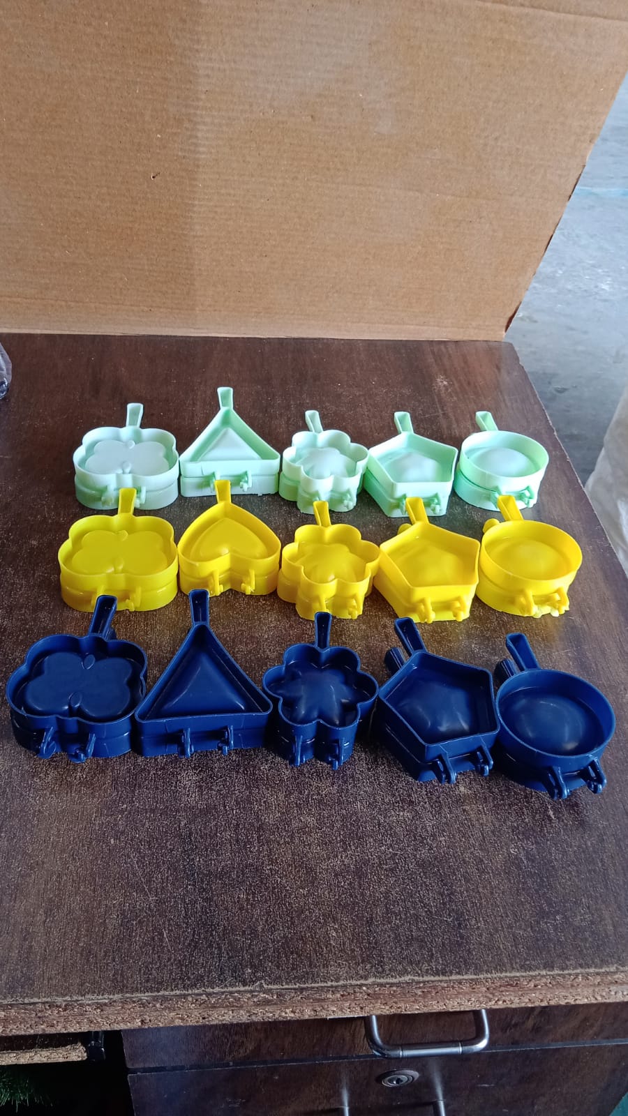 1 Pc Assorted Shape Plastic Snack Mould Mix Design 1 Pc